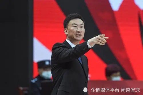 美女被男的操